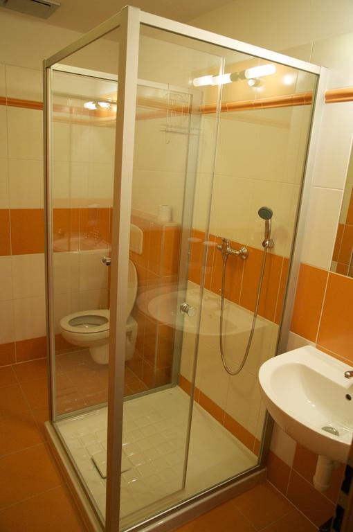 Penzion Pod Zamkem Zruc nad Sazavou Extérieur photo